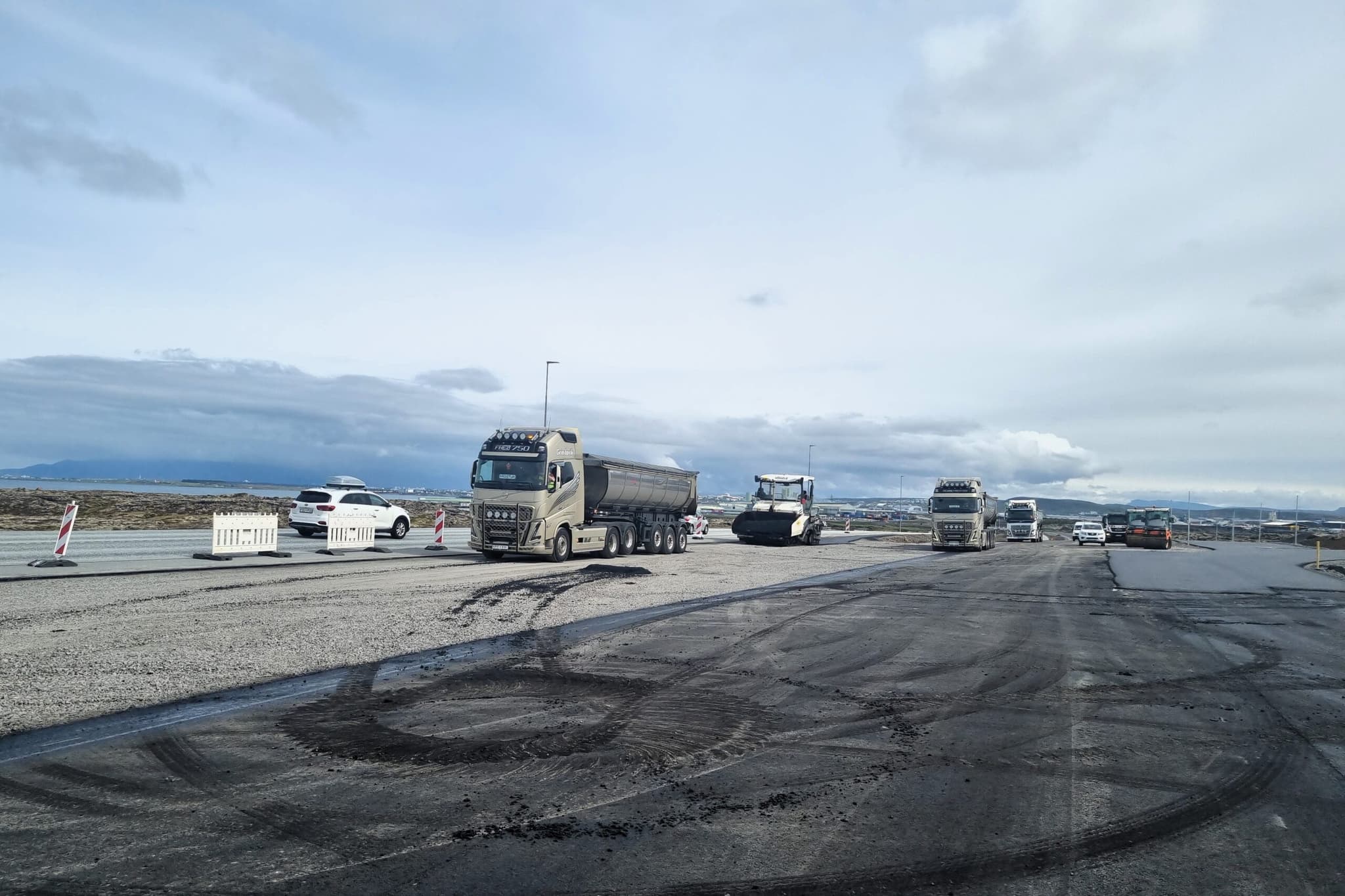 Reykjanesbrautin öll tvöföld fyrir árslok